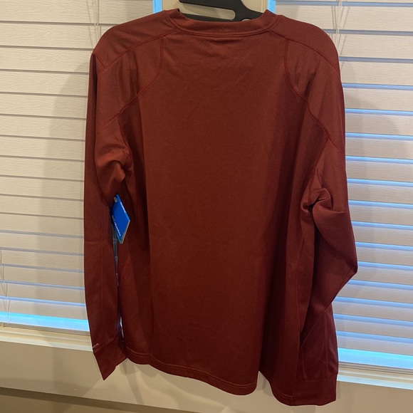 Columbia Men’s Long Sleeve Dry Fit - Maroon - Picture 2 of 3